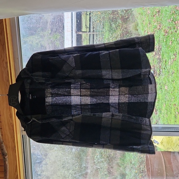 Urban pipeline flannel youth large - Picture 1 of 3